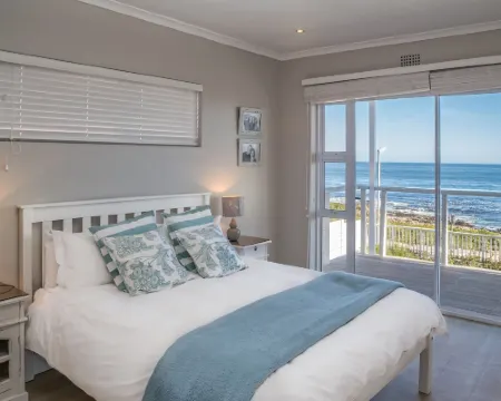 Ons C-Huis - Gansbaai Seafront Accommodation, Back-up Power Hotels in Gansbaai