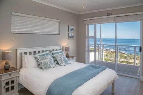 Ons C-Huis - Gansbaai Seafront Accommodation, Back-up Power Hotels in Gansbaai