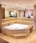 Rodeway Inn & Suites