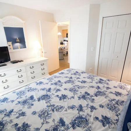 The Shores Lakeside Condo Unit 5682