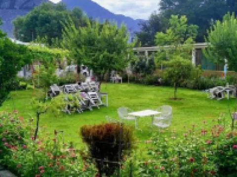 Madina Hotel 2 Hotéis em Gilgit