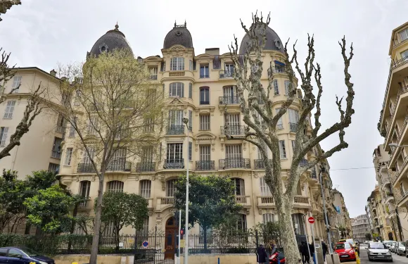 維克多雨果酒店