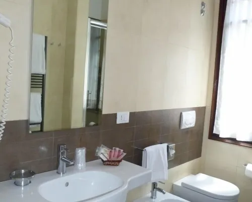 Hotel la Meridiana Habitaciones Photos