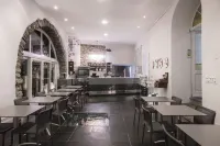 Caffè dell'Arte Boutique Rooms - breakfast