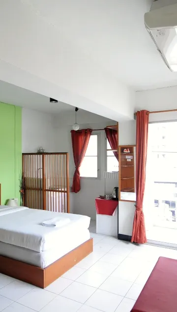 ห้องสตูดิโอ เตียงควีนไซส์