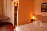 Hotel-Restaurant le Vieux Moulin Hotels in Centuri