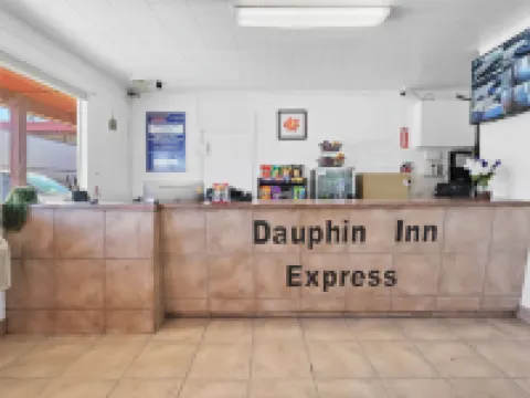 Dauphin Inn Express فنادق في داوفن