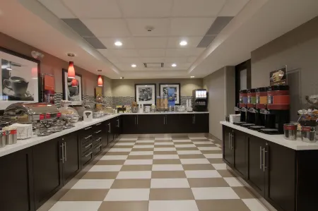Hampton Inn & Suites by Hilton Toronto - Markham, Ontario