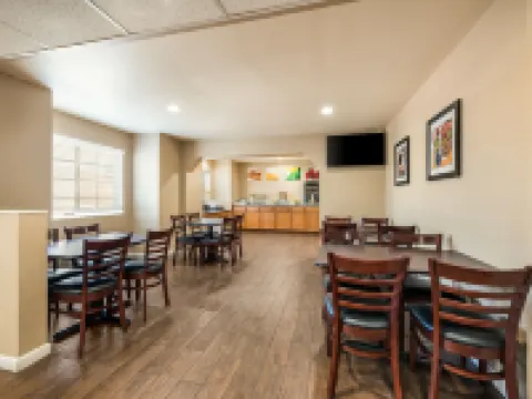 Quality Inn & Suites Near Nas Fallon Hoteles en Fallon