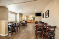 Quality Inn & Suites Near Nas Fallon Hotels in Fallon