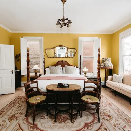Ellerbeck Mansion Bed & Breakfast Отели рядом с достопримечательностью «Сад Red Butte»
