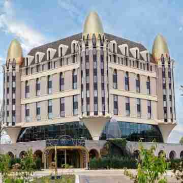 Efteling Wonder Hotel - Theme Park Tickets Included Hotel Exterior