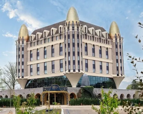 Efteling Wonder Hotel - Theme Park Tickets Included Hotels in Kaatsheuvel