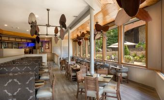Lodge of Four Seasons Golf Resort, Marina & Spa