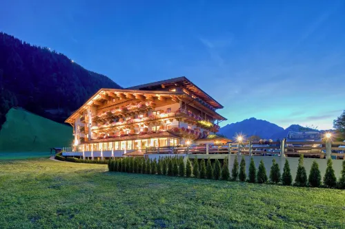 Hotel Bergland Hotels in Maurach