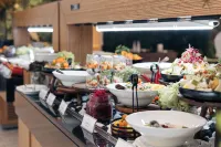 Millennium Downtown Abu Dhabi - breakfast