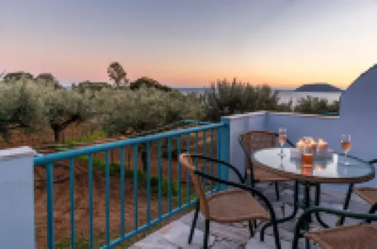 시크릿 서머 리트리트 - 페펙트 로케이션