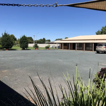 Settlement Motor Inn