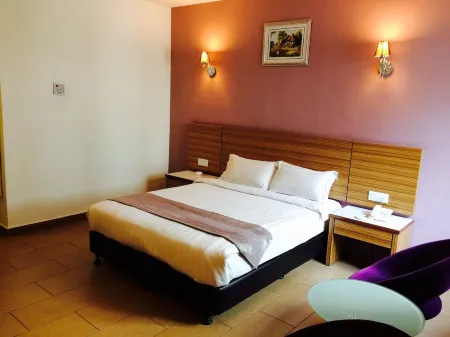 Grand Court Hotel Отели в г. Hilir Perak