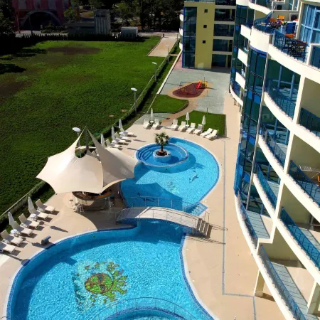Aparthotel Marina Holiday Club - All Inclusive & Free Parking