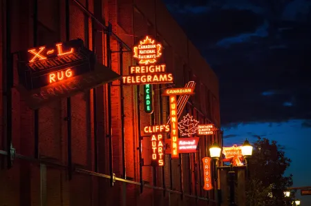 The Westin Edmonton Отели рядом с достопримечательностью «Art Gallery of Alberta»