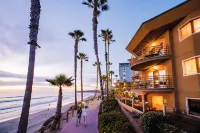 Pacific Terrace Hotel