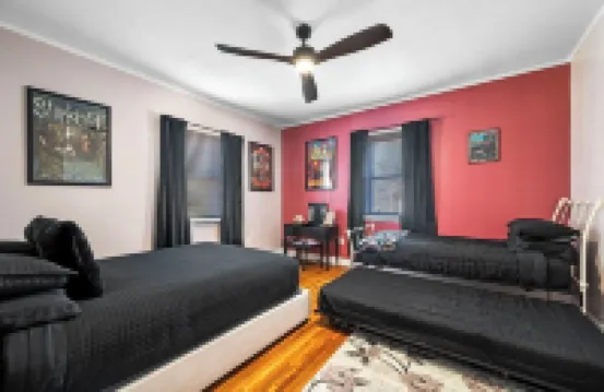 Lallys House, Historic Salem. Steps from common & Halloween events-Themed rooms!