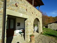 Rustic Chalet with Pool - Park Yeri