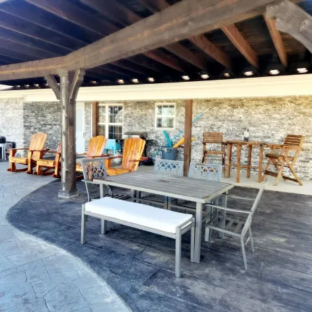 Come enjoy the breathtaking views from the High Country Retreat