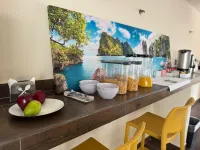 Casa Aakal Lagoon Front - breakfast