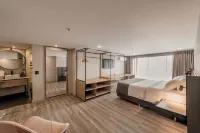 Lettera 酒店 - 停車場