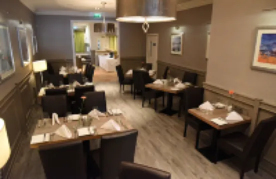 安可酒店