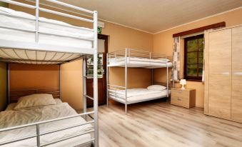 Villa Near Durbuy with Sauna & Play Area