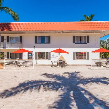 Hibiscus Suites - Sarasota