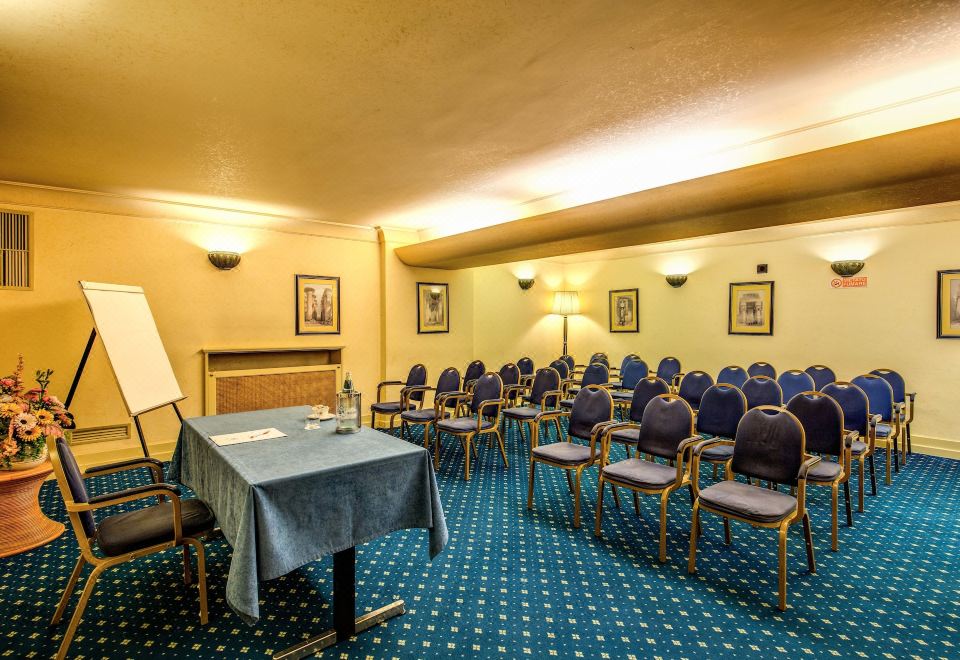 3. 호텔 아우리가 ..