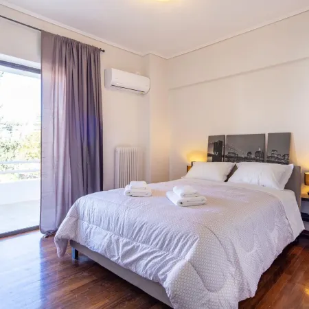 Kleio - Spacious Apartment in Glyfada