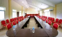 Center Park Resort Hotel di Sauraha