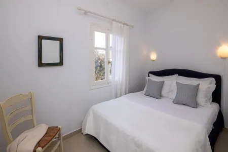 Platanos Cycladic House