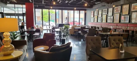 The Arts Hotel Отели рядом с достопримечательностью «Charlottetown City Hall»