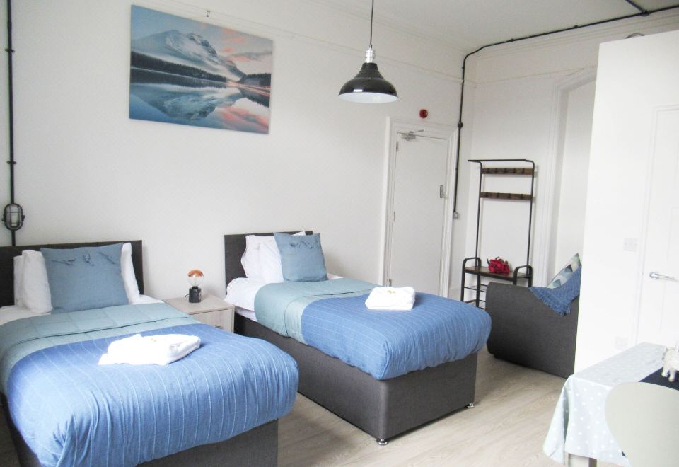 4. 퀸 스트리트 아..