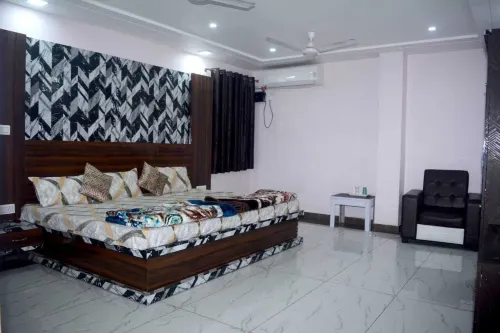 SHRADDHA SHIVAM RESIDENCY - 2 étoiles