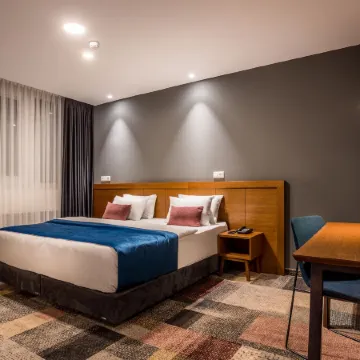 Embassy Hotel Tel Aviv Отели рядом с достопримечательностью «Яффа»