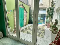 Family Cottage 2 Mins from Hove Seafront Hotels in Hove