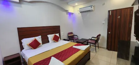 HOTeL DVR GRAND Отели рядом с достопримечательностью «Golden Sands Beach Front Resorts & Properties»