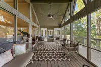 Modern Masterpiece by Avantstay Waterfront + Private Dock