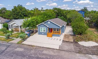 Comfortable 4BR2.5BA Family Home Near Riverwalk