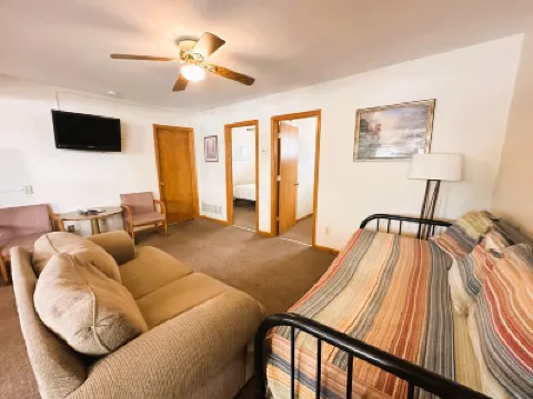 アルホナリゾートLLC のホテル