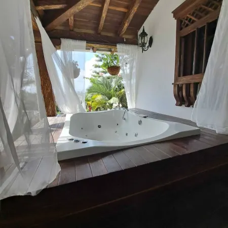 Country House Hostel
