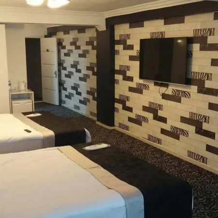 Kremon Hotel