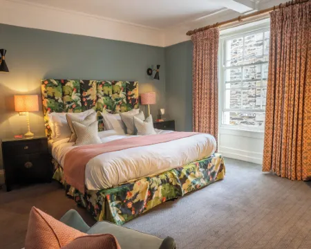 Plato's Hotéis em Carnforth